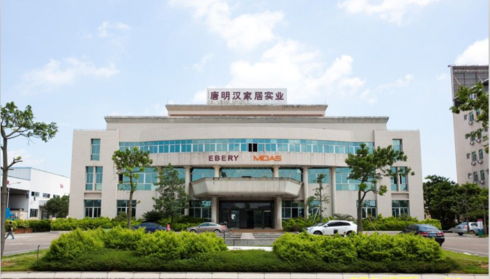  520，求贤若渴的唐明汉迎来了这样一群艺术类应届生